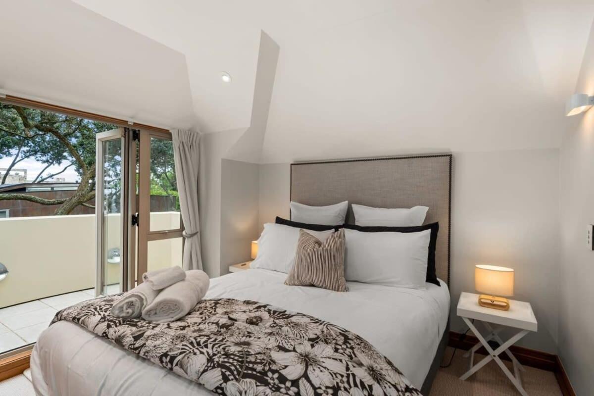 Takapuna Beachfront W Stunning Views Auckland Eksteriør billede