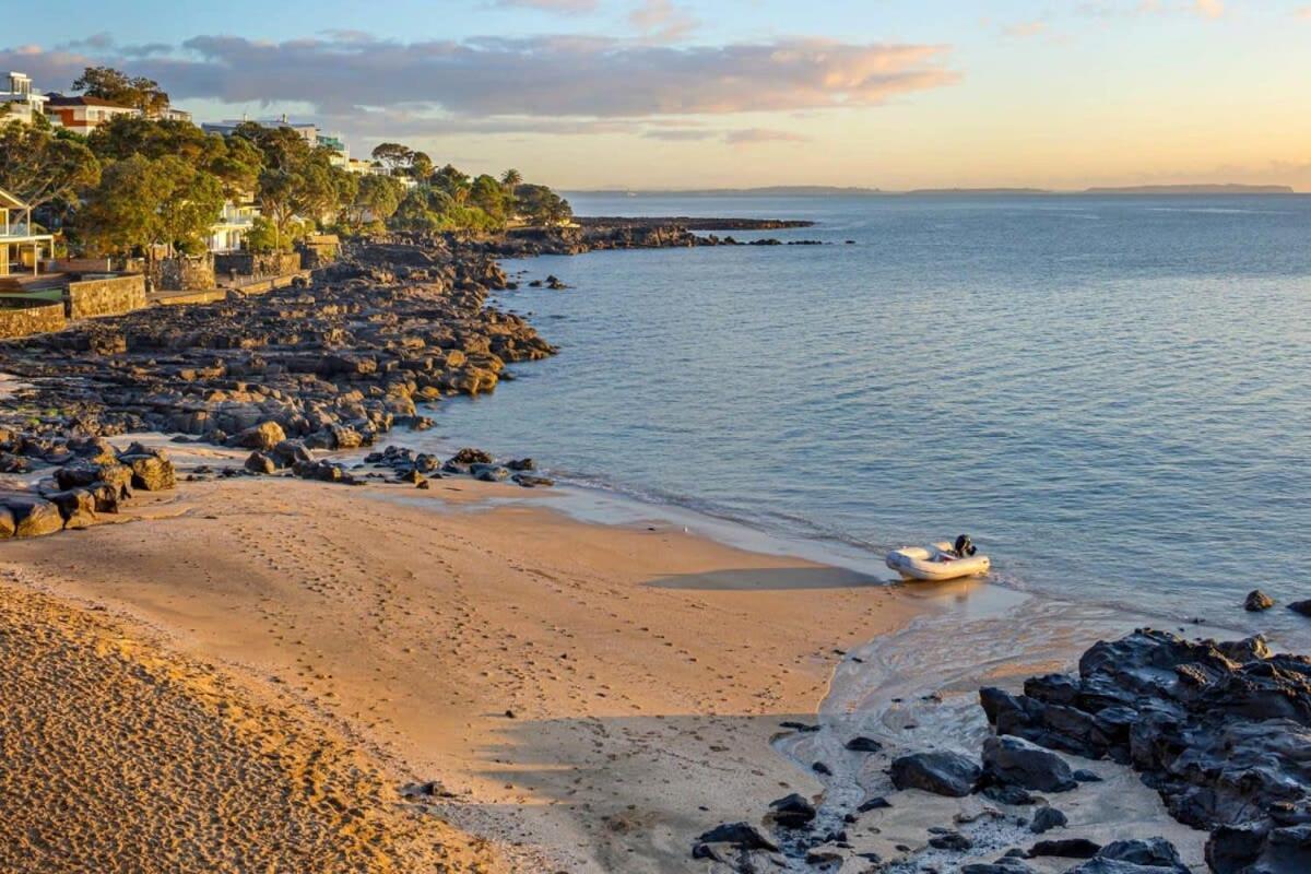 Takapuna Beachfront W Stunning Views Auckland Eksteriør billede